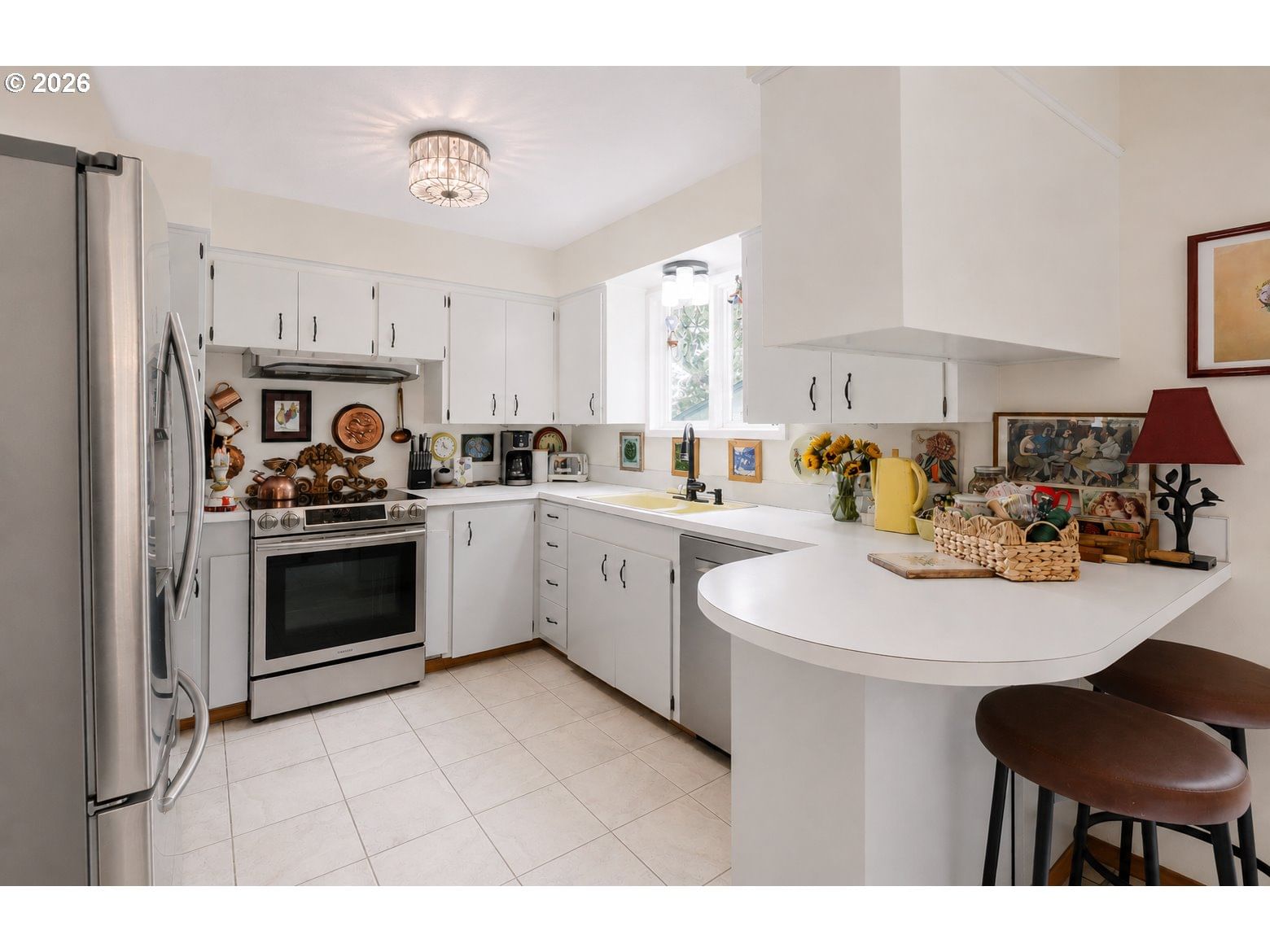 Listing photo 5 of 37, 3112 UPPER DR, Lake Oswego, OR, 97035