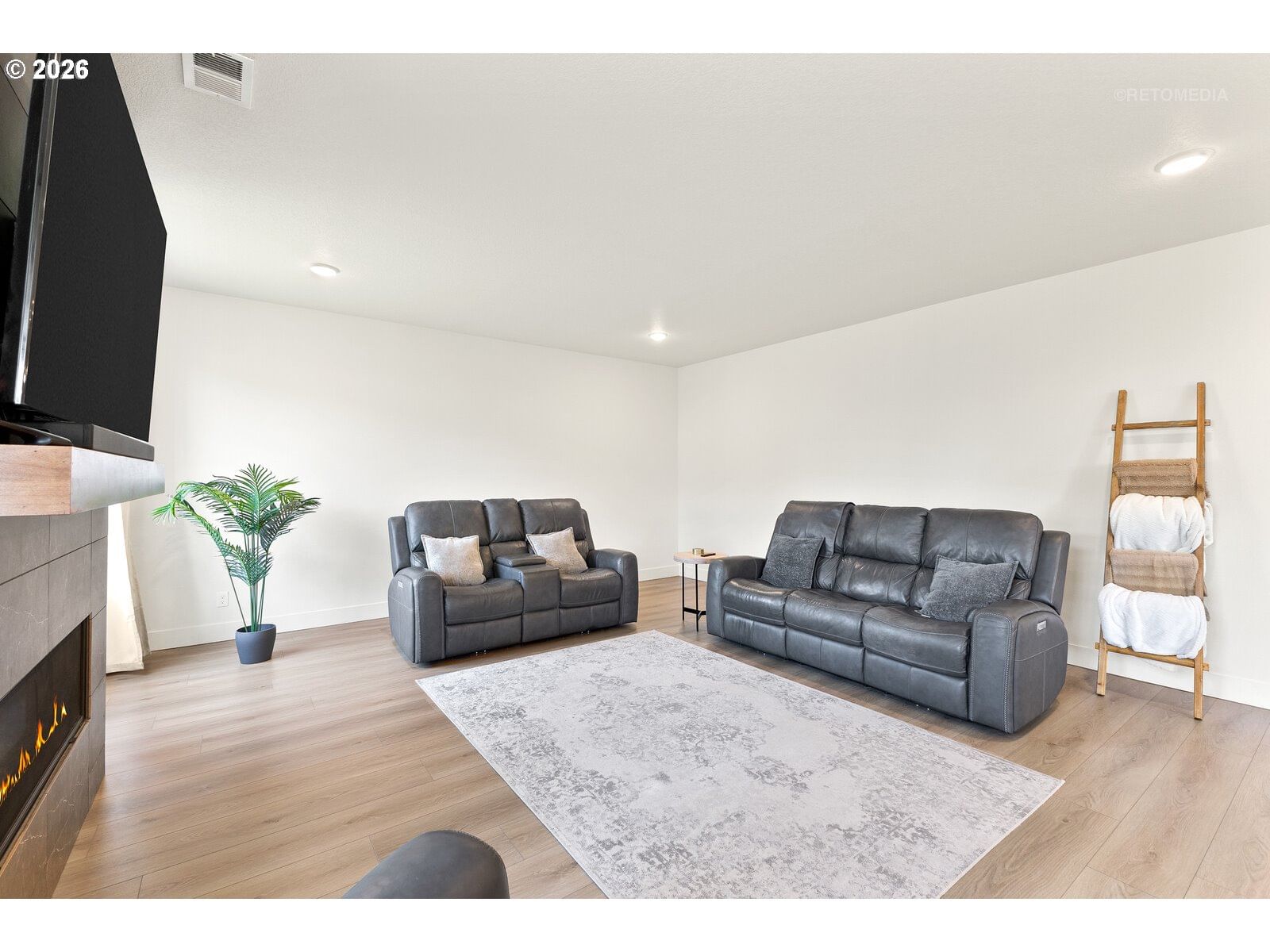 Listing photo 5 of 48, 3628 HAZELNUT ST, Forest Grove, OR, 97116