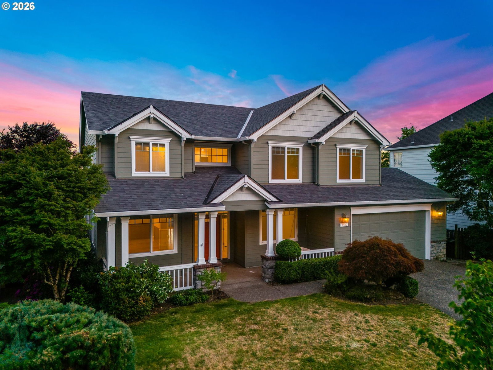 2507 CRESTVIEW DR