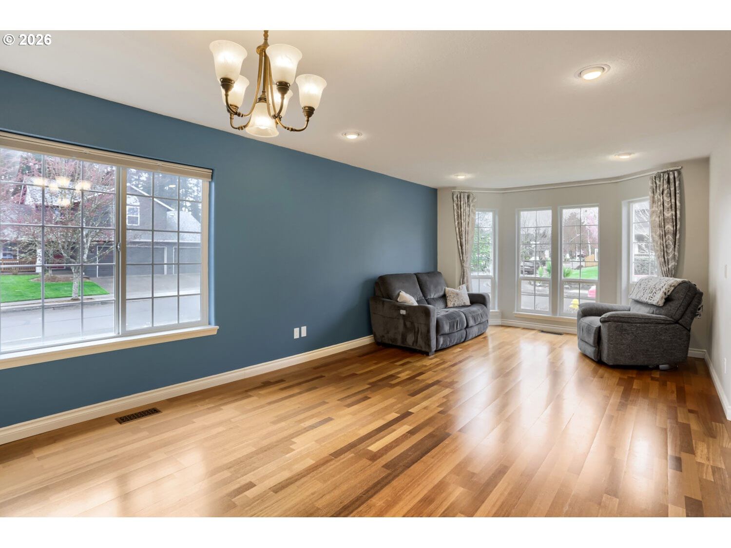 Listing photo 4 of 26, 2552 NE NOVA AVE, Hillsboro, OR, 97124