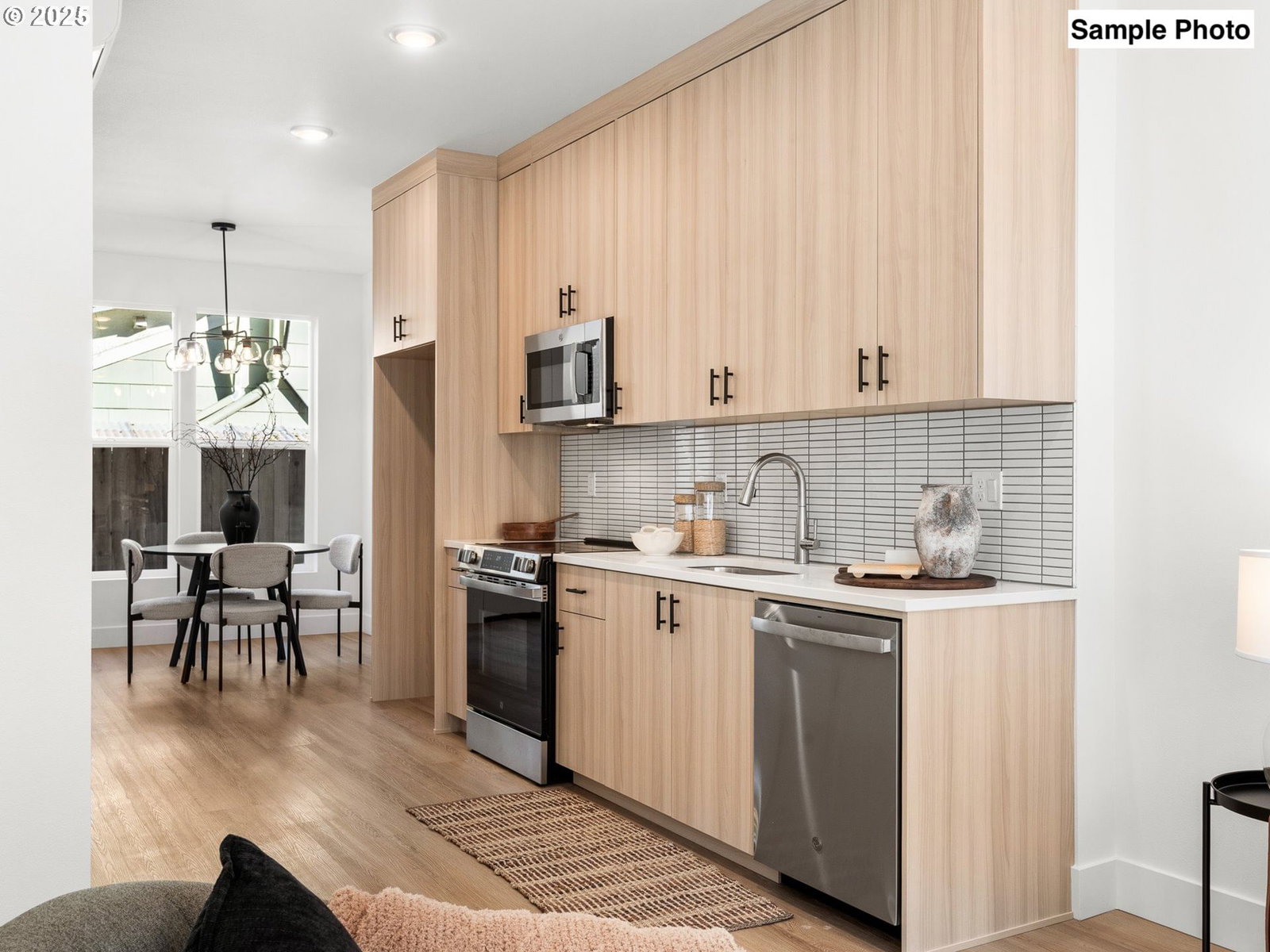 Listing photo 4 of 15, 1867 SE Tacoma ST #4, Portland, OR, 97202