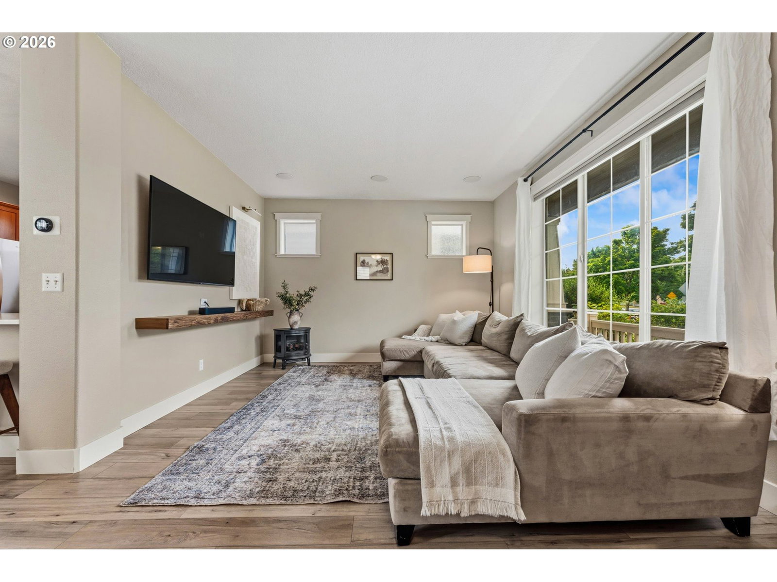 Listing photo 4 of 38, 15869 SW CENTURY DR, Sherwood, OR, 97140