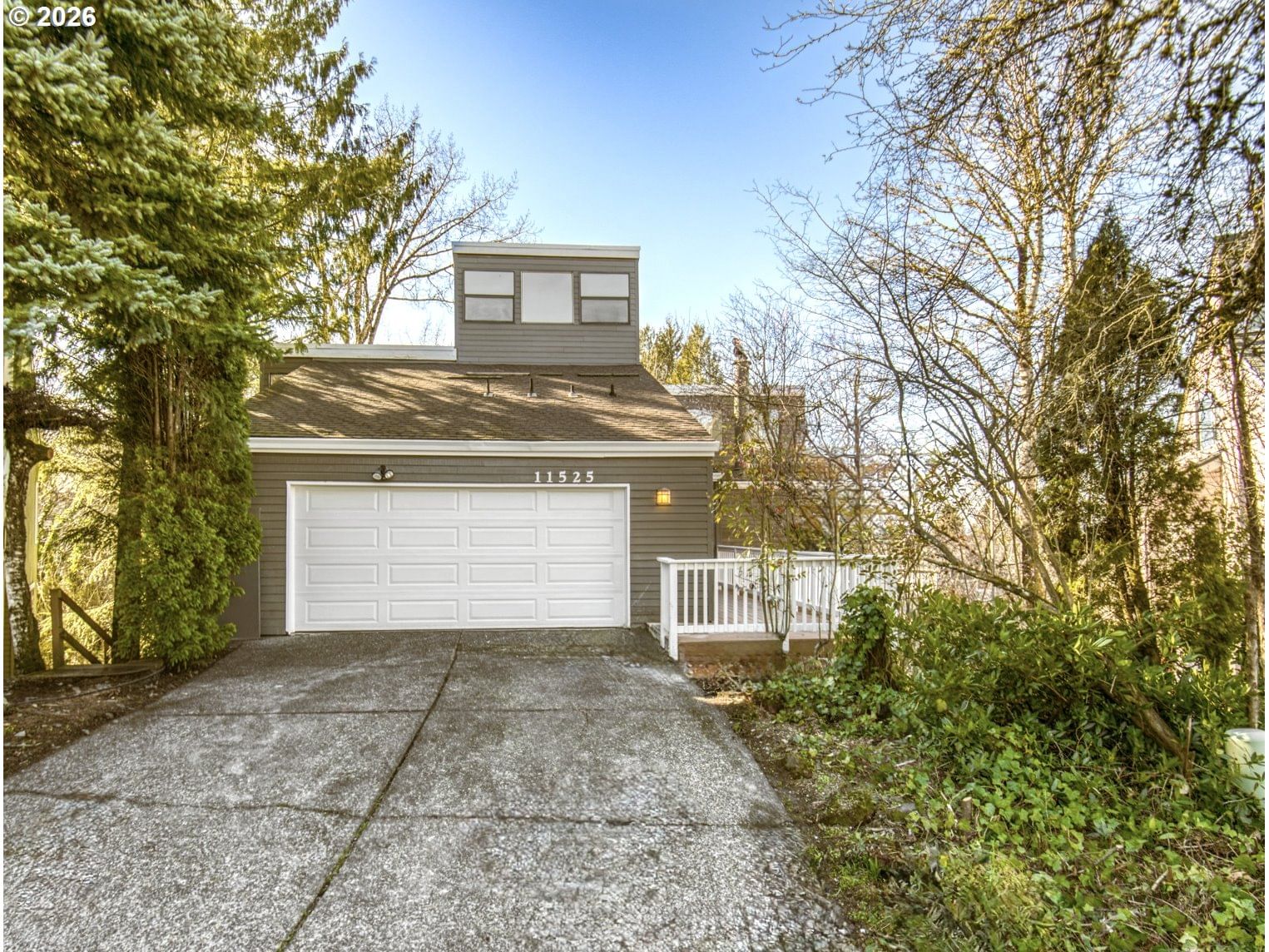Listing photo 1 of 6