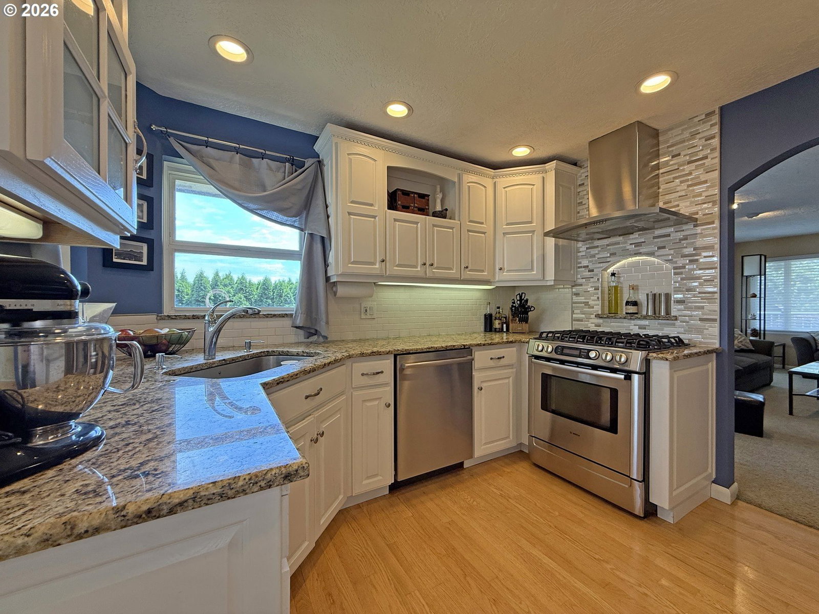 Listing photo 5 of 35, 10120 SE WALNUT DR, Happy Valley, OR, 97086