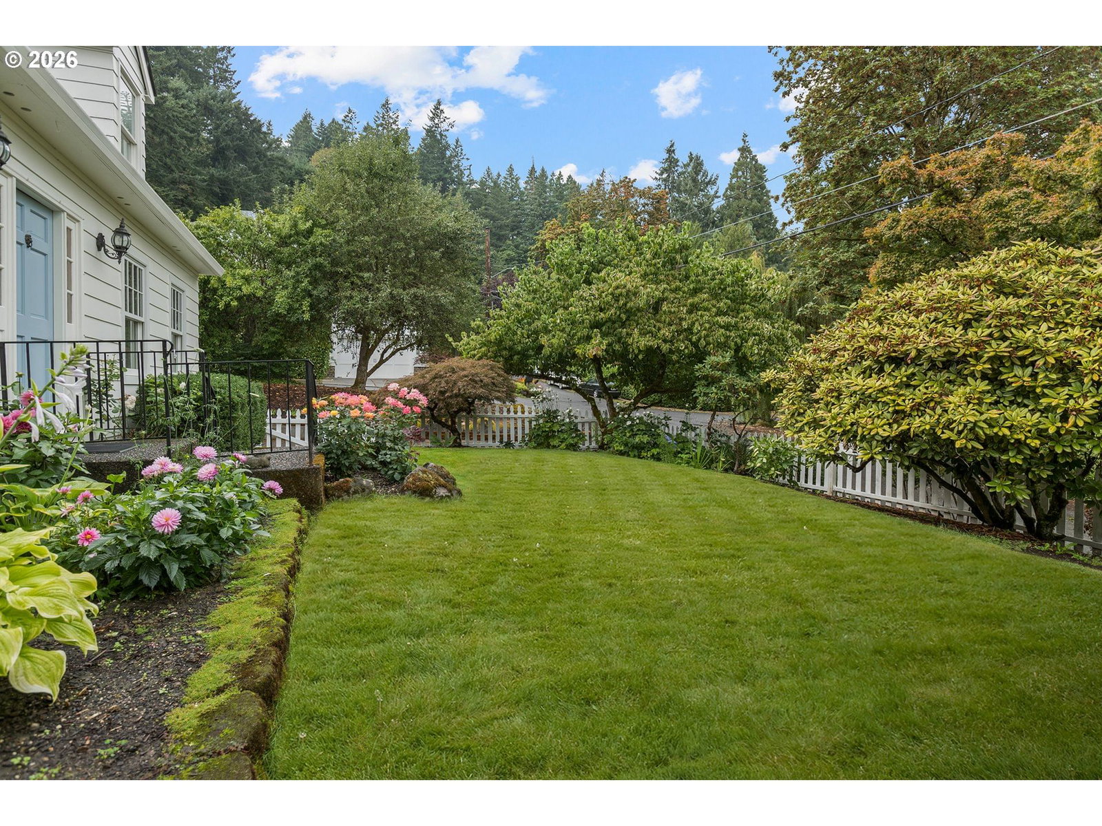 Listing photo 4 of 42, 1606 S CAREY LN, Portland, OR, 97219
