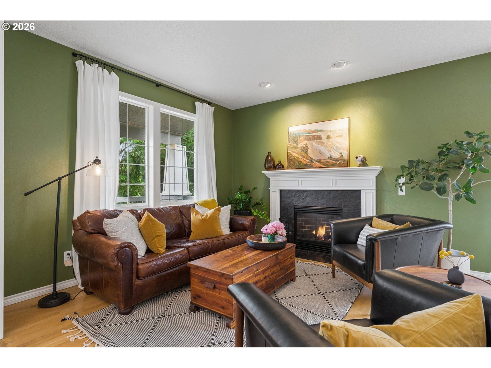 Listing photo 5 of 41, 9509 SW VIEW POINT TER, Portland, OR, 97219