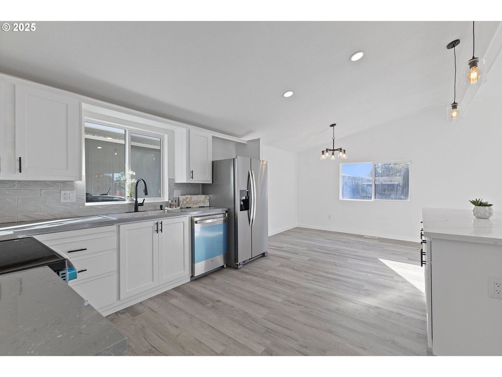 Listing photo 5 of 17, 1901 SE MINTER BRIDGE RD #20, Hillsboro, OR, 97123