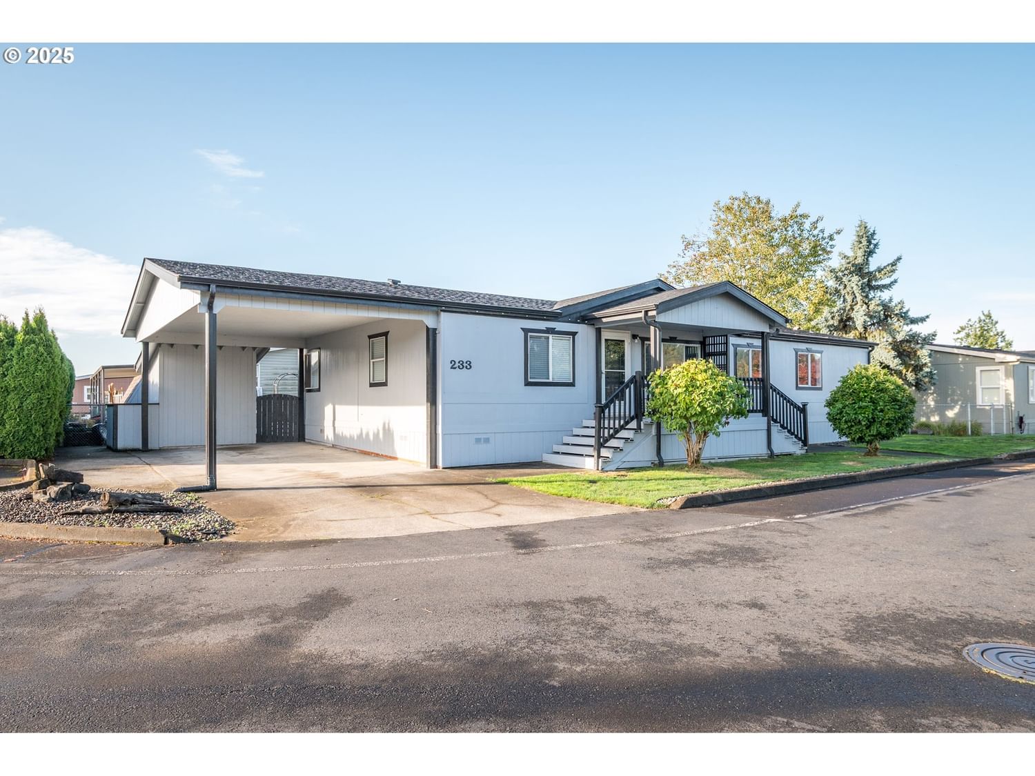 Listing photo 1 of 1