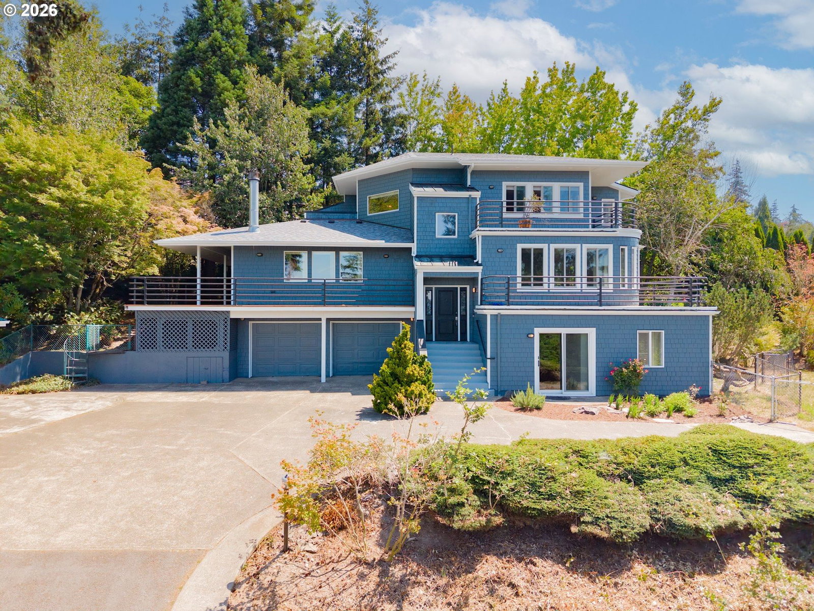 Listing photo 1 of 6