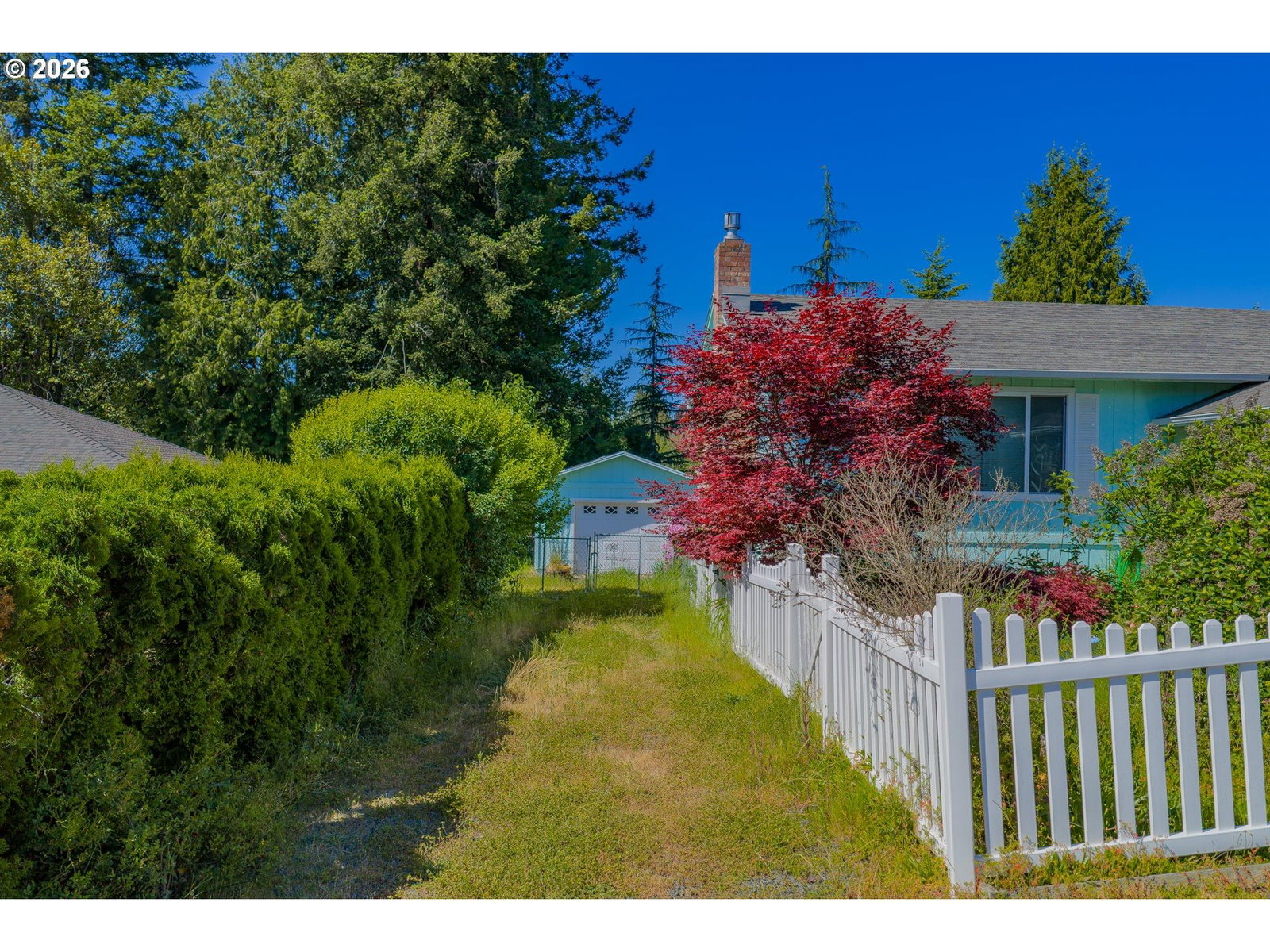 Listing photo 4 of 48, 1707 VIEW ST, Myrtle Point, OR, 97458