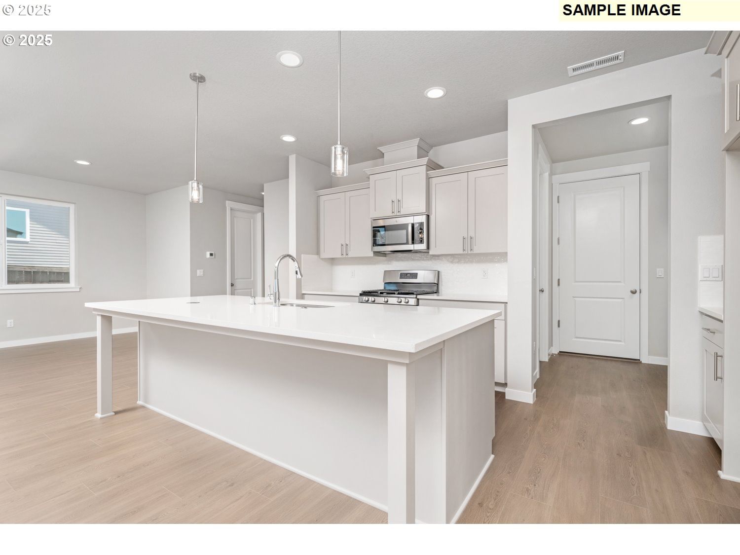 Listing photo 5 of 18, 209 N 89TH LOOP #243, Ridgefield, WA, 98642