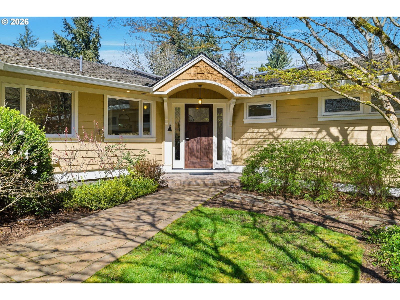 Primary listing photo, 2747 GLEN HAVEN RD, Lake Oswego, OR, 97034