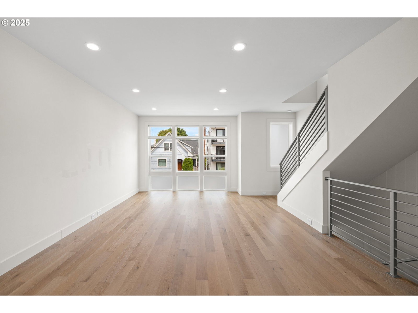 Listing photo 4 of 28, 176 N GOING ST, Portland, OR, 97217