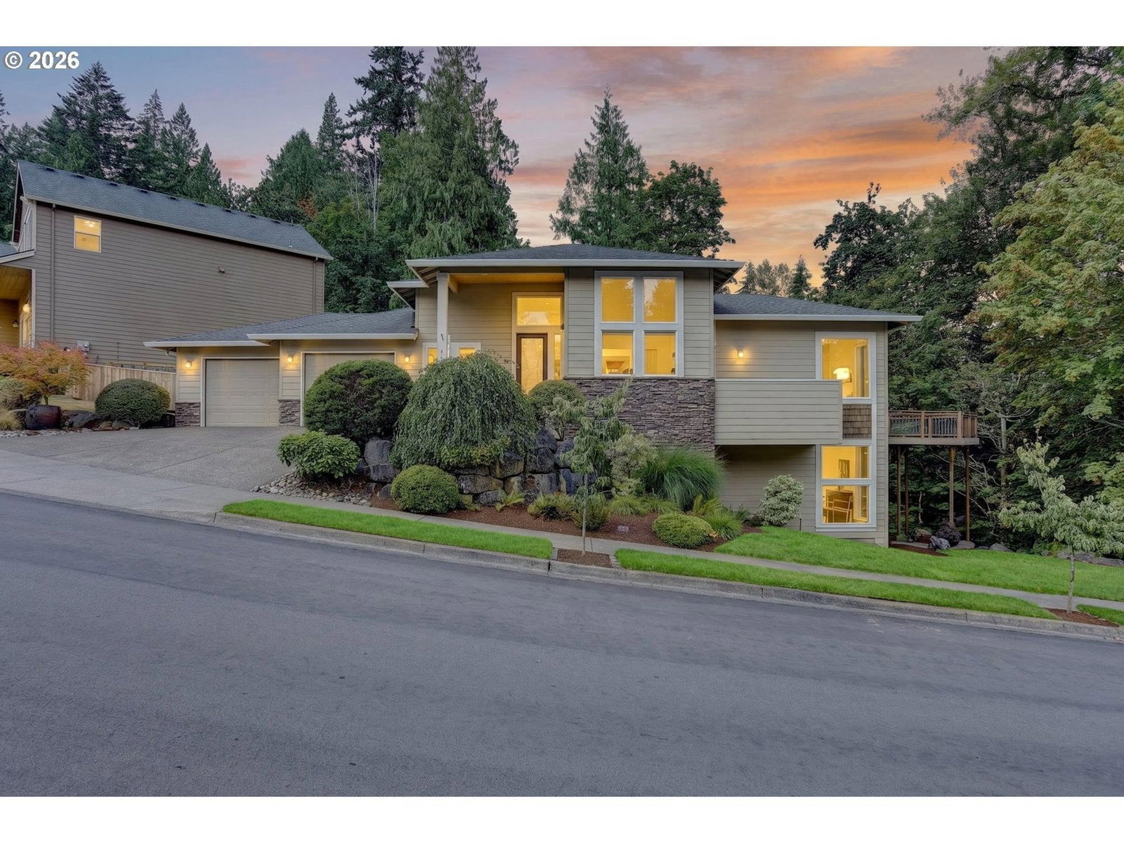 2427 SE ELLIOTT DR