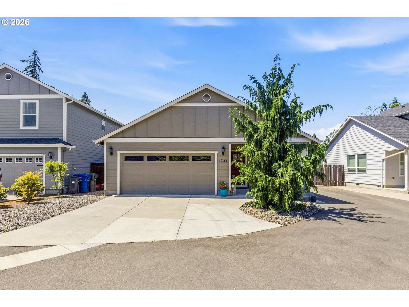 Listing photo 1 of 6
