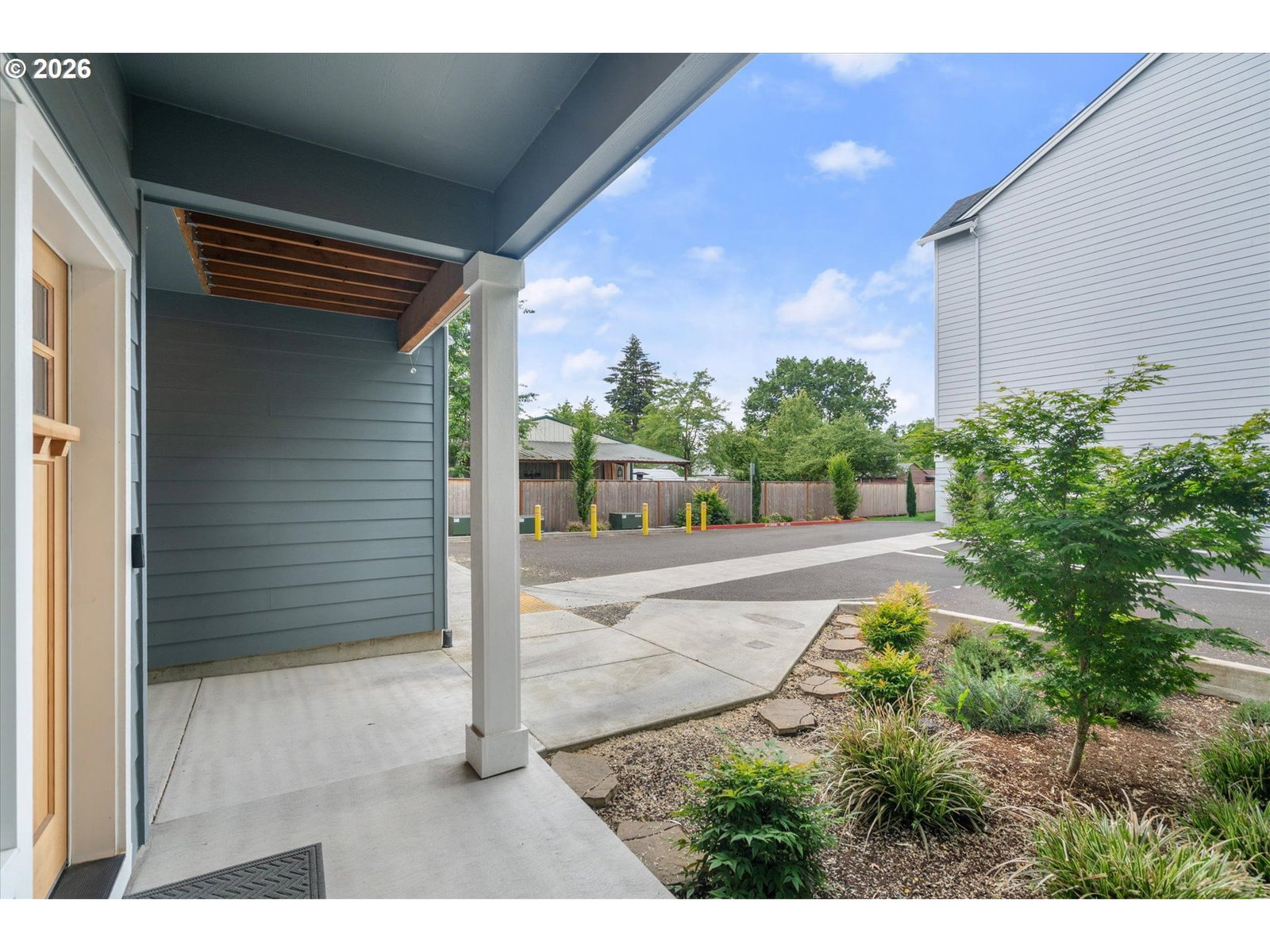 Listing photo 5 of 38, 12076 SE HAROLD ST, Portland, OR, 97266