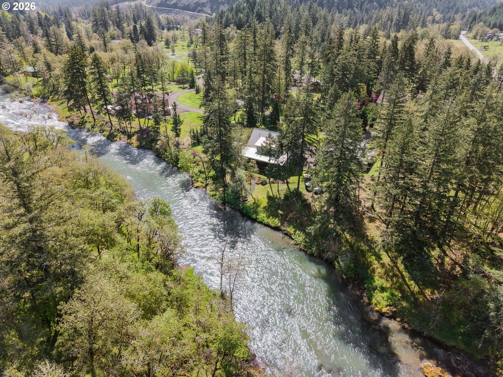 Listing photo 4 of 47, 495 INDIAN POINT LN, Glide, OR, 97443