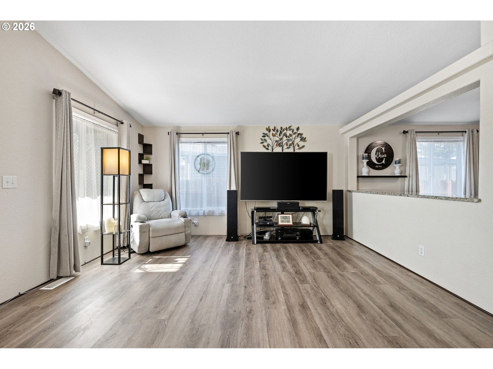 Listing photo 4 of 36, 1307 BRAMBLEWOOD LN, Eugene, OR, 97404