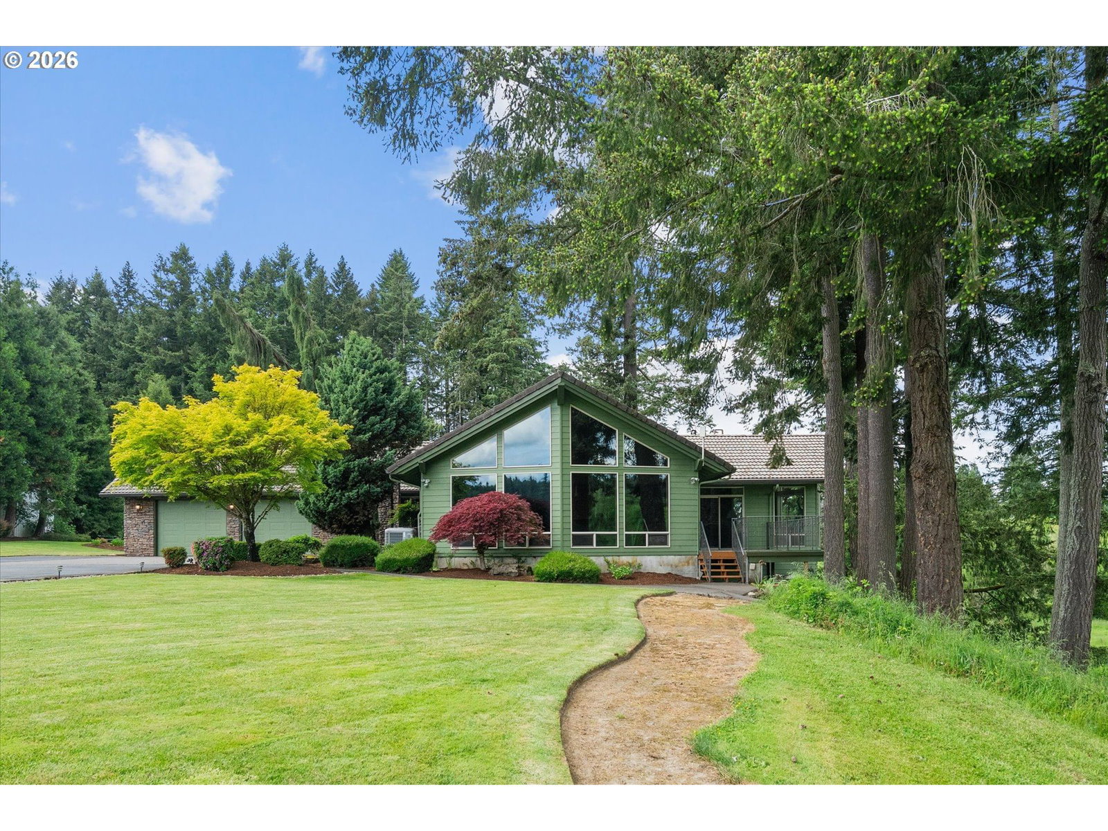 Listing photo 1 of 6