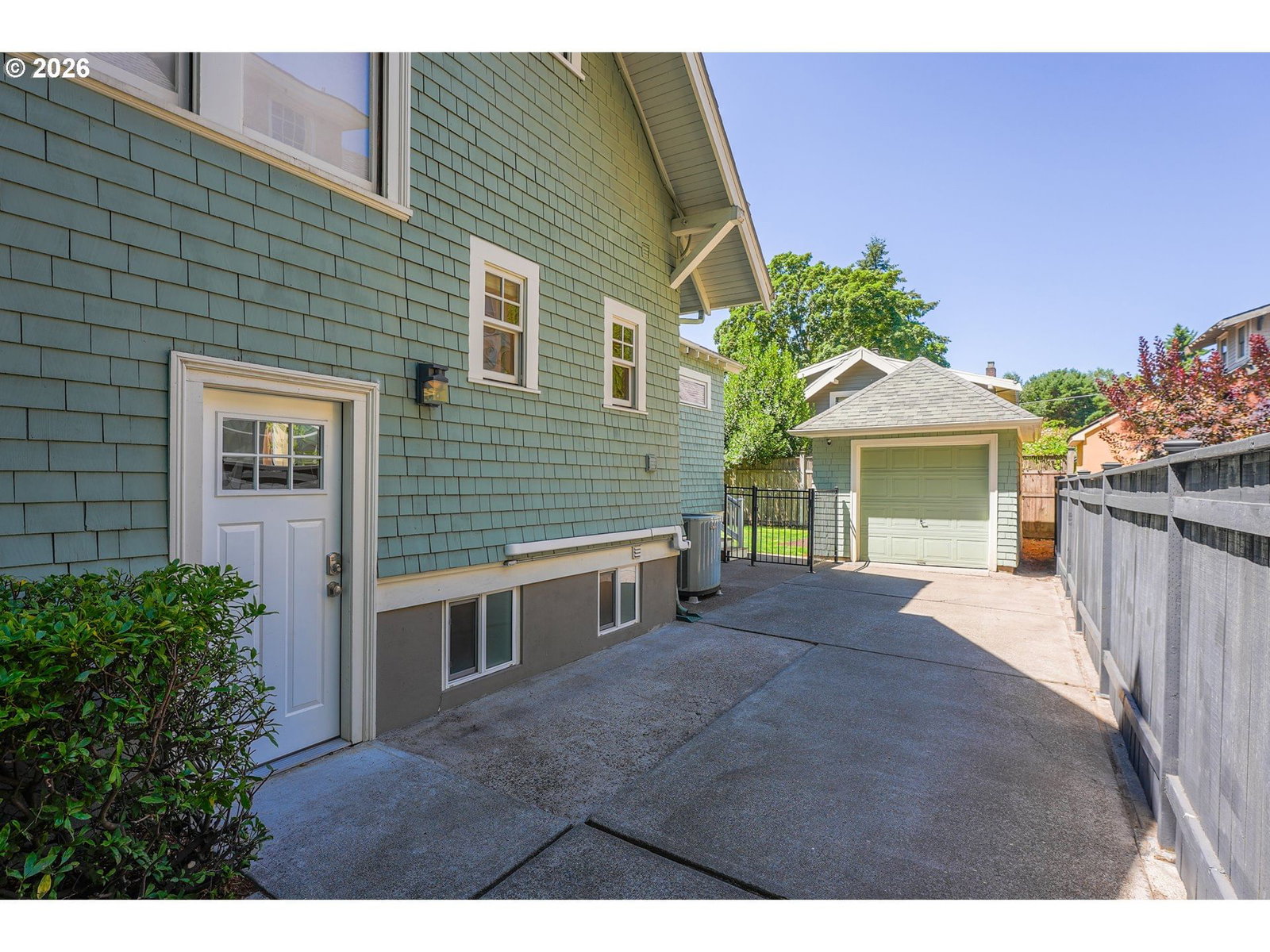 Listing photo 4 of 48, 2817 NE 24TH AVE, Portland, OR, 97212