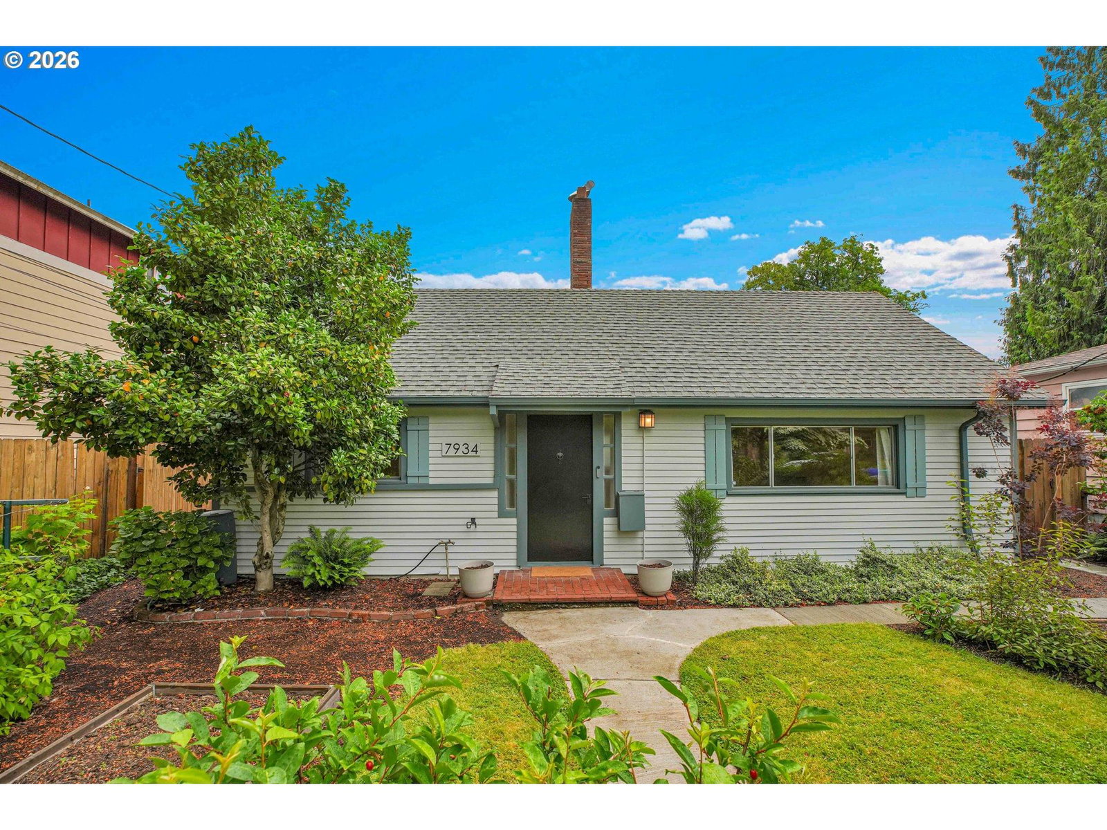 Listing photo 1 of 6
