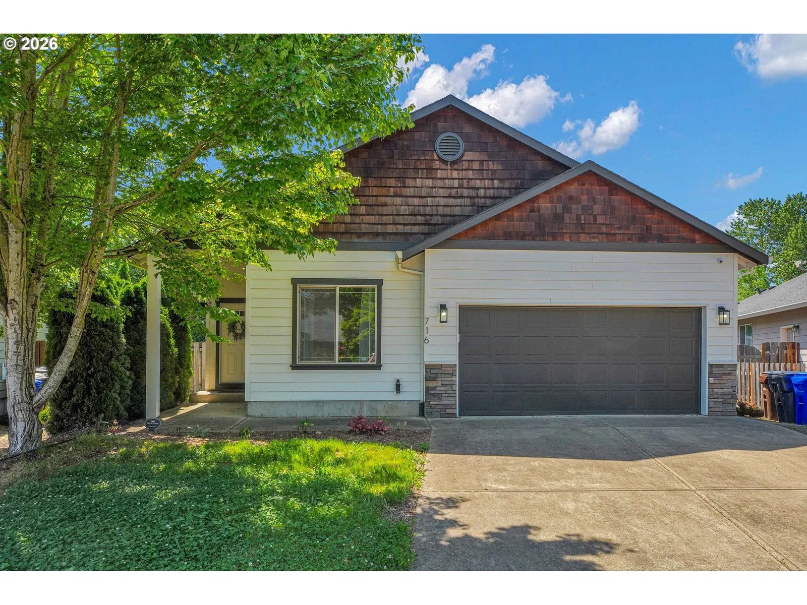 716 ERIC DR