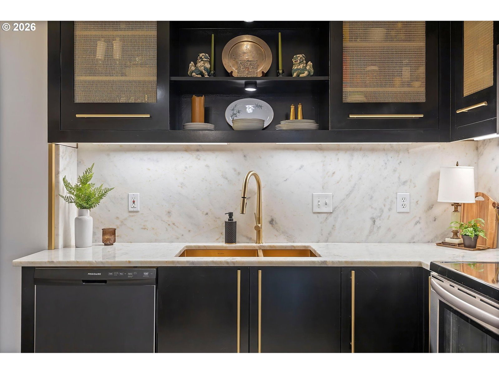 Listing photo 4 of 45, 1420 NW LOVEJOY ST #327, Portland, OR, 97209