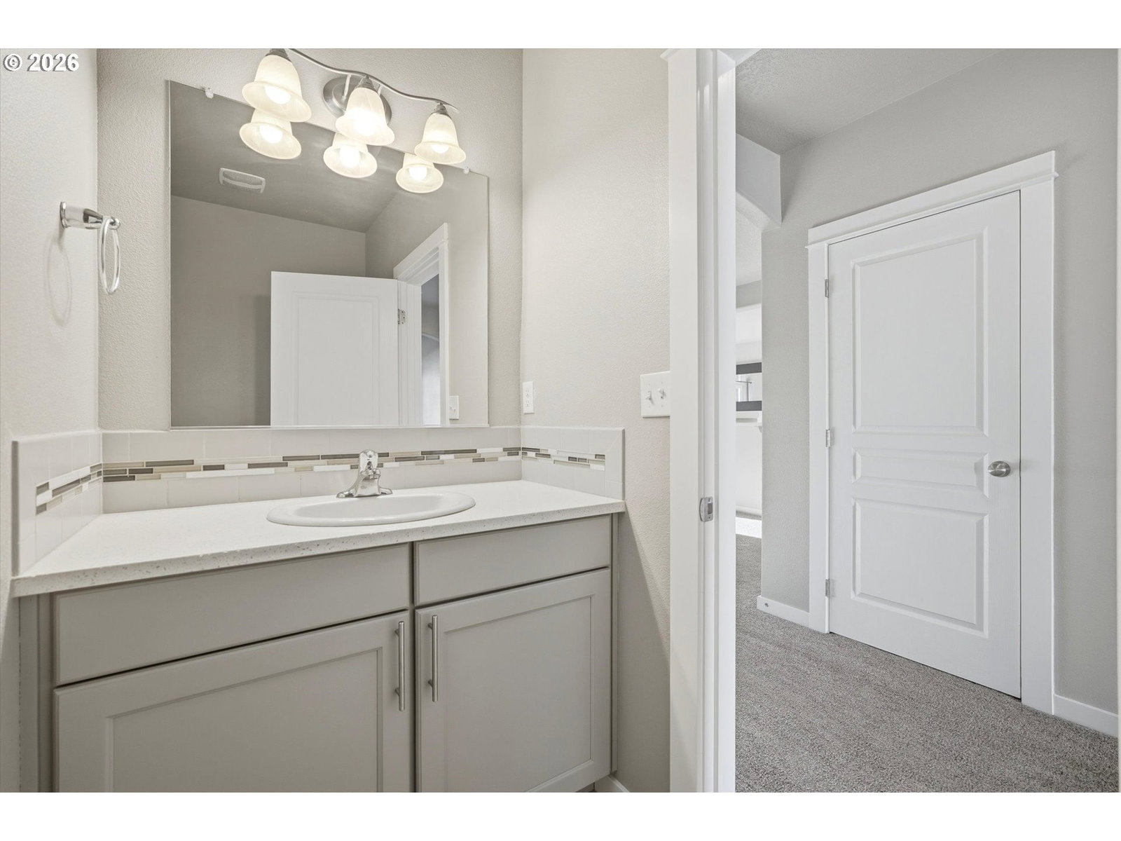Listing photo 4 of 31, 15562 BROKEN TOP AVE, Sandy, OR, 97055