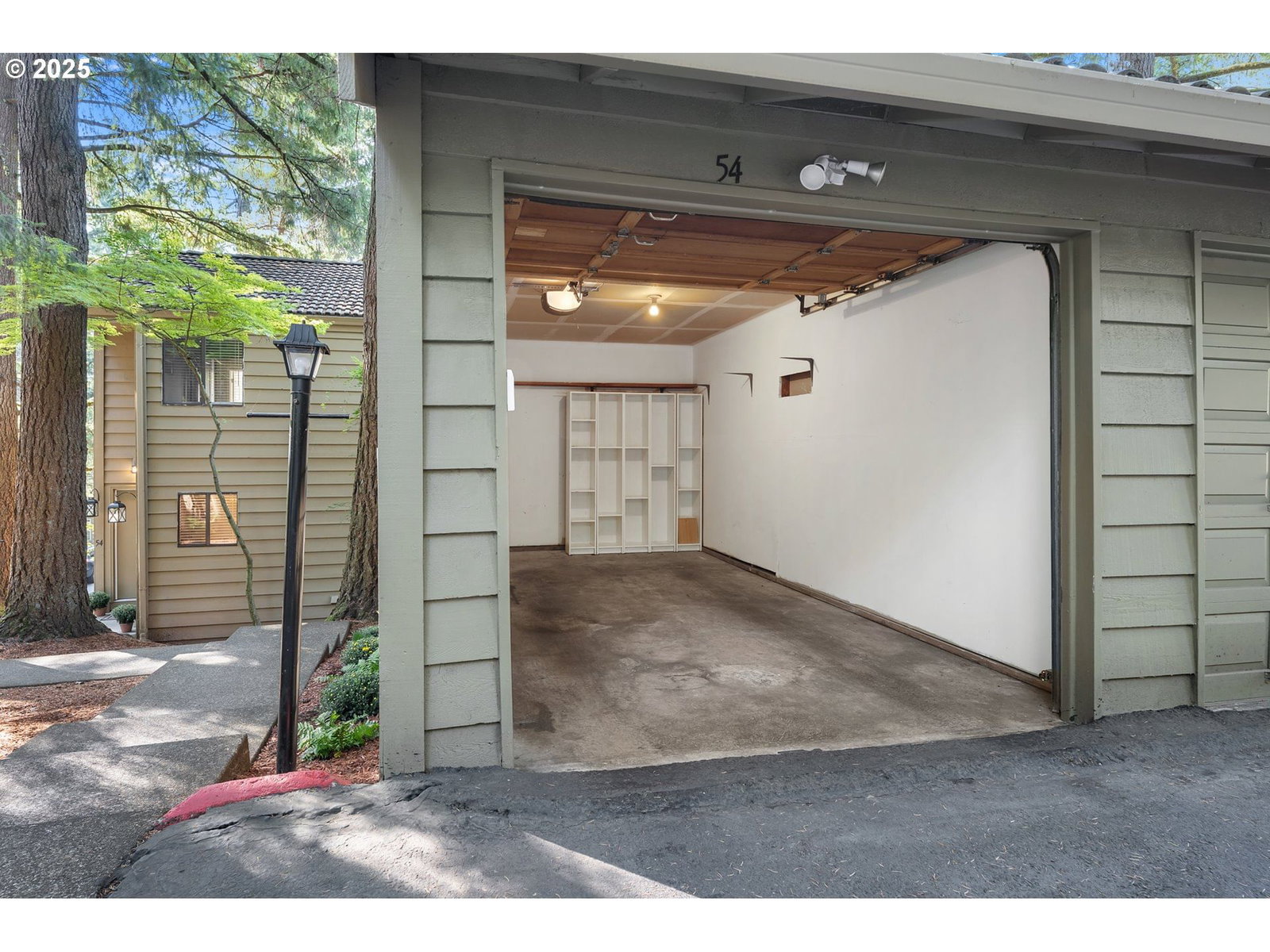 Listing photo 4 of 26, 54 CERVANTES CIR, Lake Oswego, OR, 97035