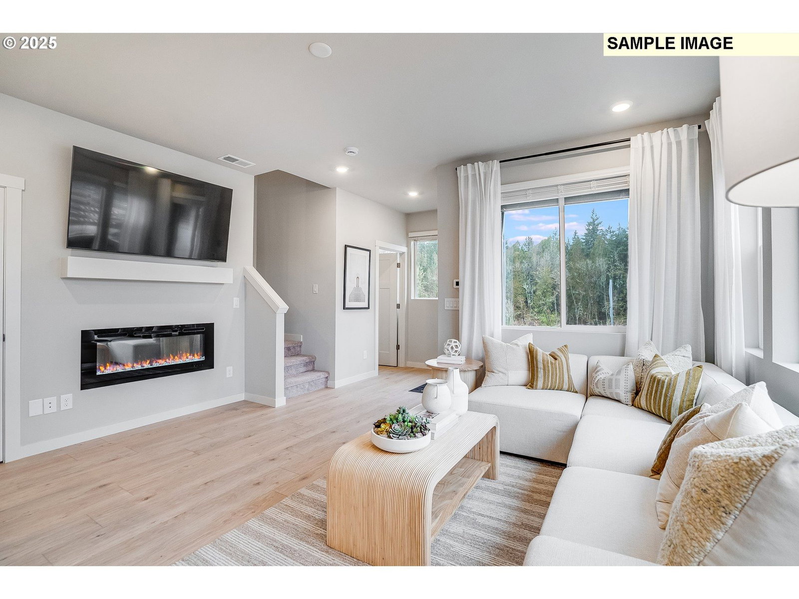 Listing photo 4 of 26, 7352 SE BUTTERNUT CREEK PKWY, Hillsboro, OR, 97123