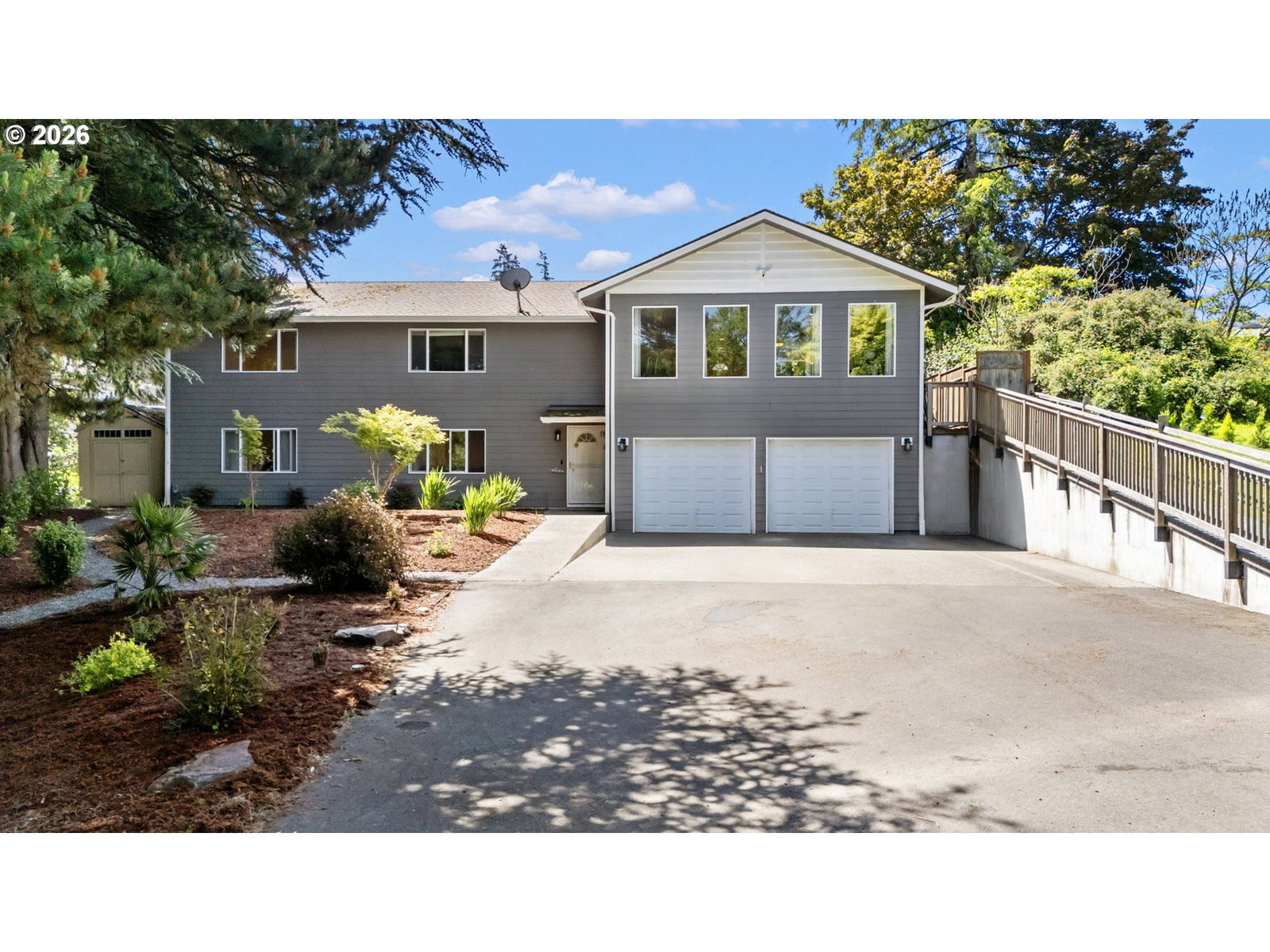 115 SPRING HILL DR