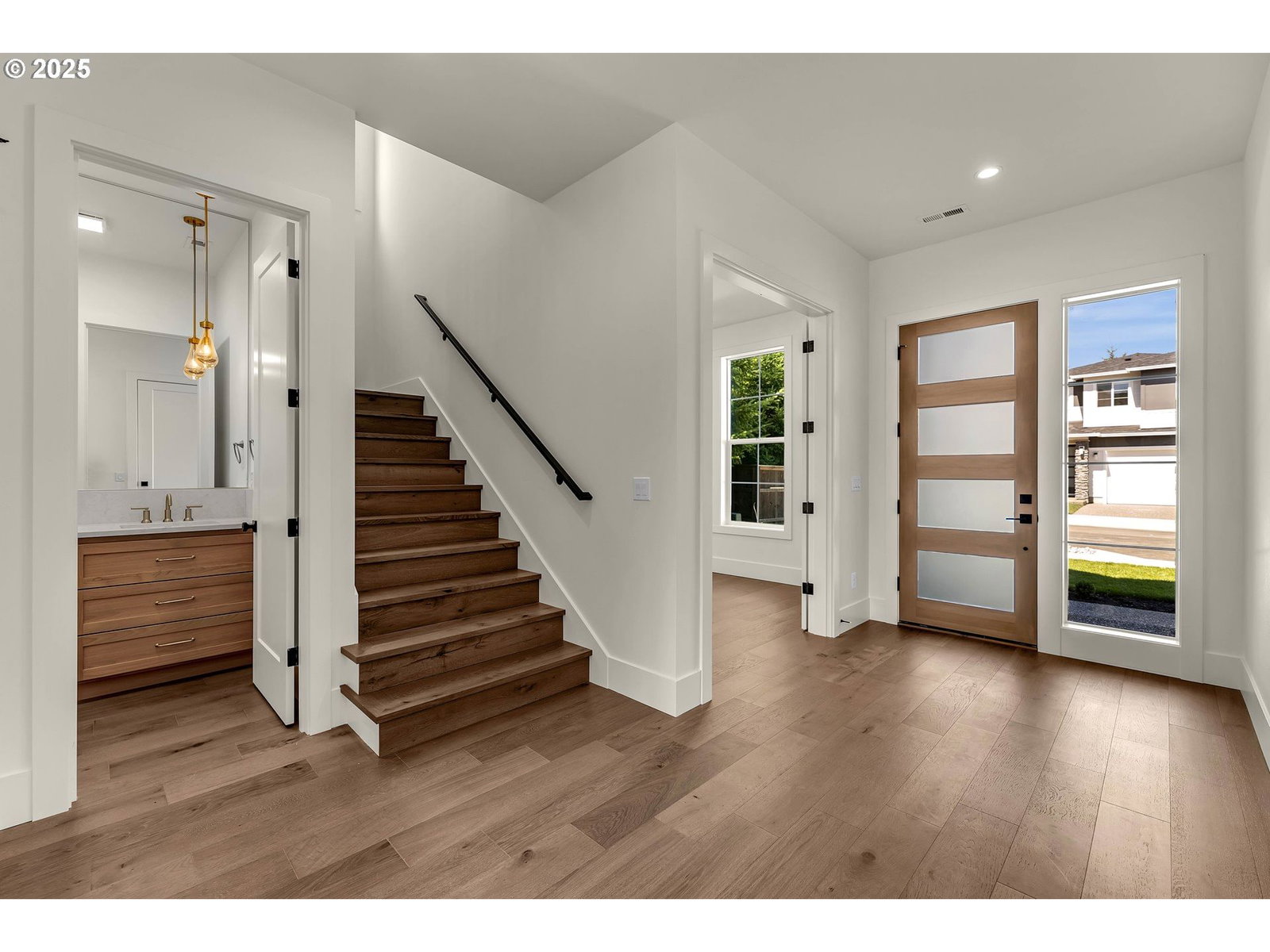 Listing photo 4 of 48, 16705 NE 83rd ST, Vancouver, WA, 98682