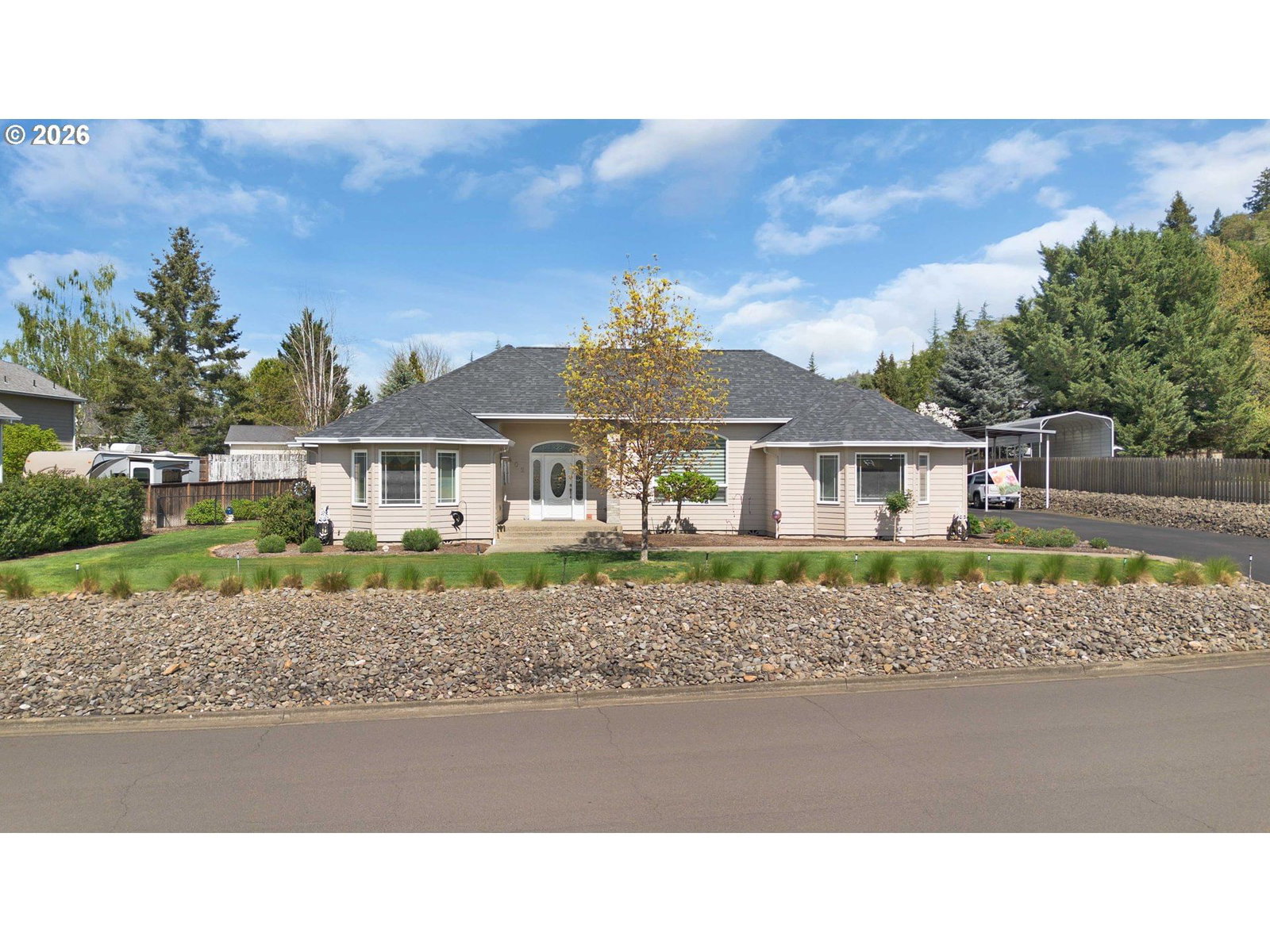 Primary listing photo, 402 MARTHA DR, Winchester, OR, 97495