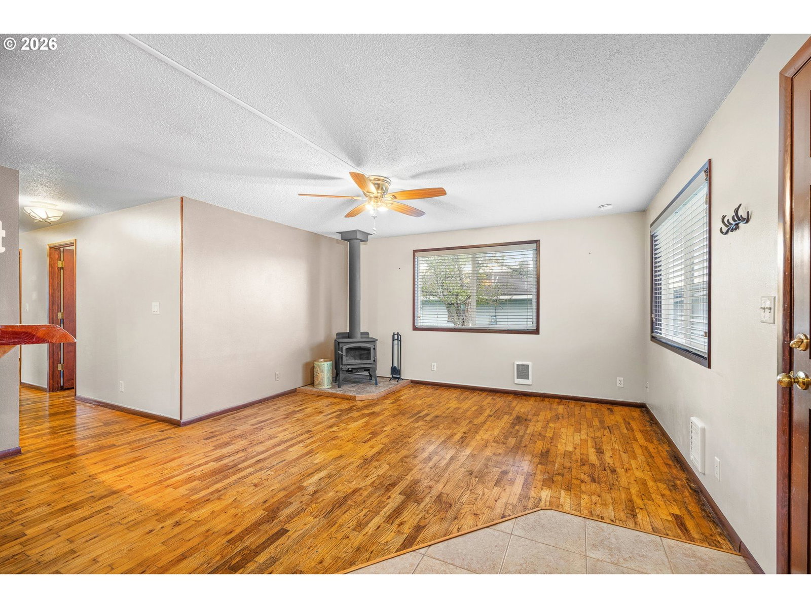 Listing photo 4 of 32, 1025 GARFIELD AVE, Coos Bay, OR, 97420
