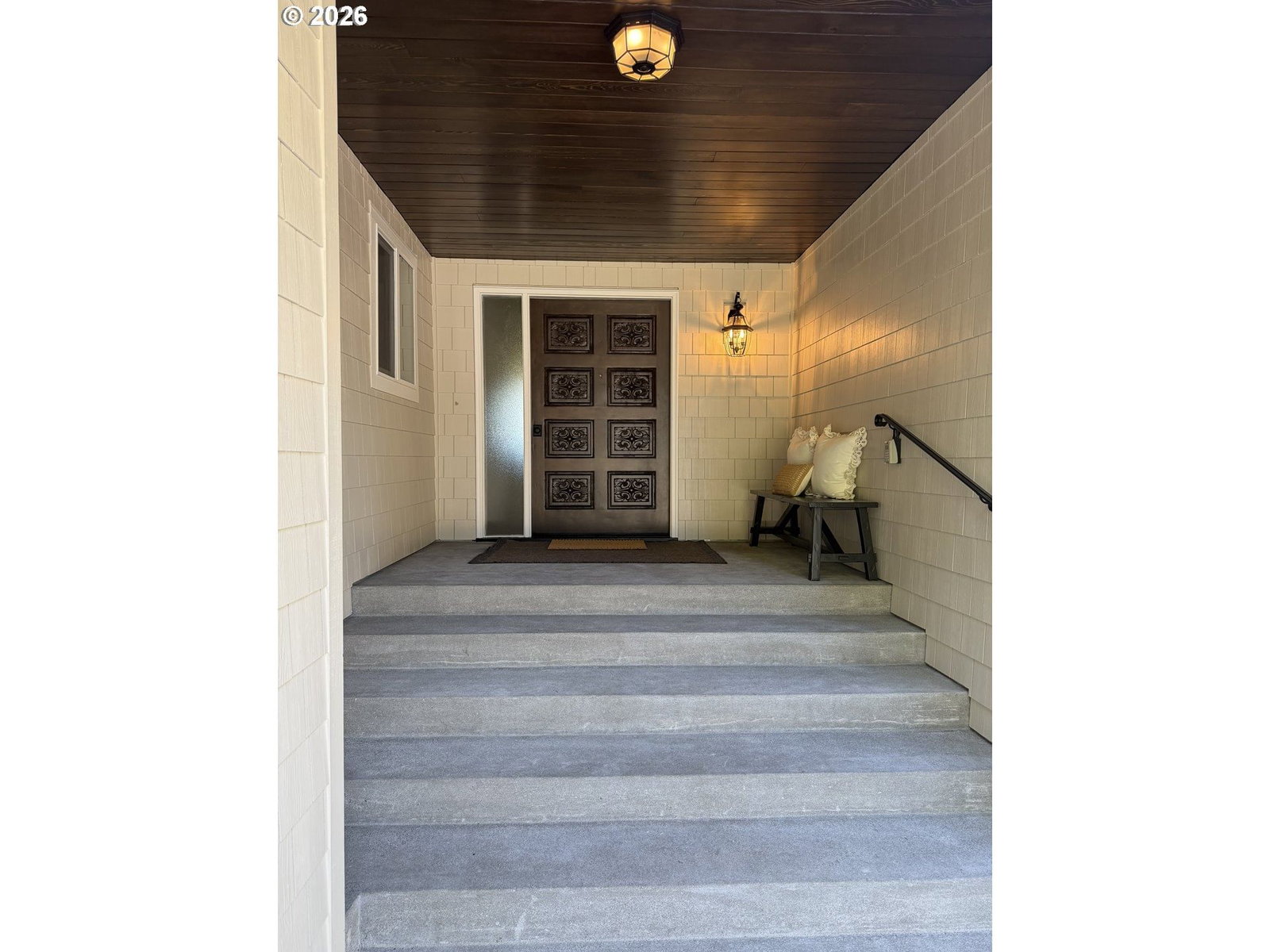 Listing photo 5 of 48, 2157 WEMBLEY PL, Lake Oswego, OR, 97034