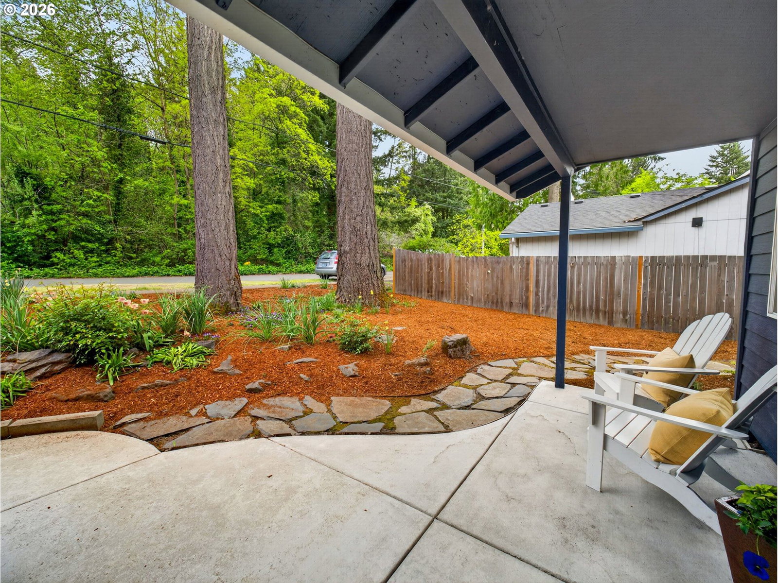 Listing photo 5 of 47, 8940 SW WASHINGTON DR, Portland, OR, 97223