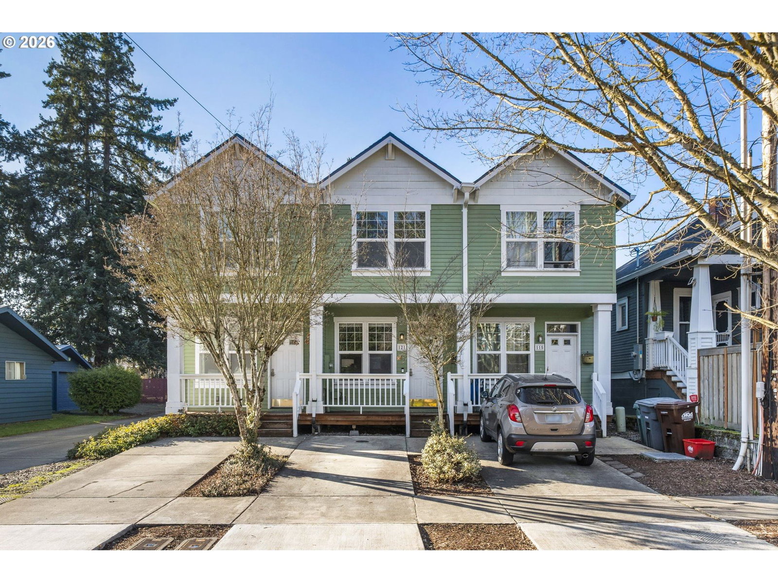 121 SE 8TH AVE