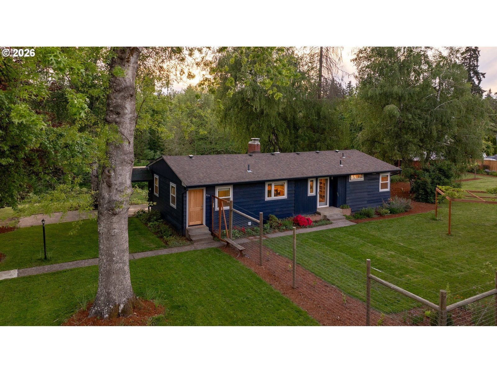Listing photo 4 of 48, 827 SW GILSON ST, McMinnville, OR, 97128