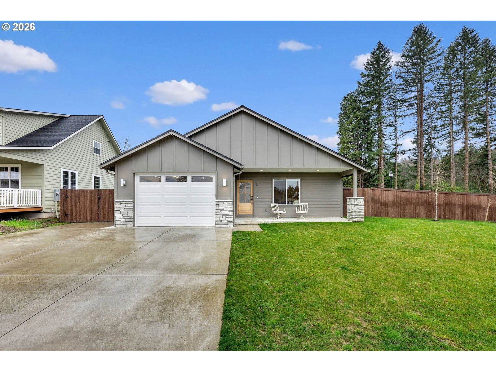 Listing photo 1 of 6