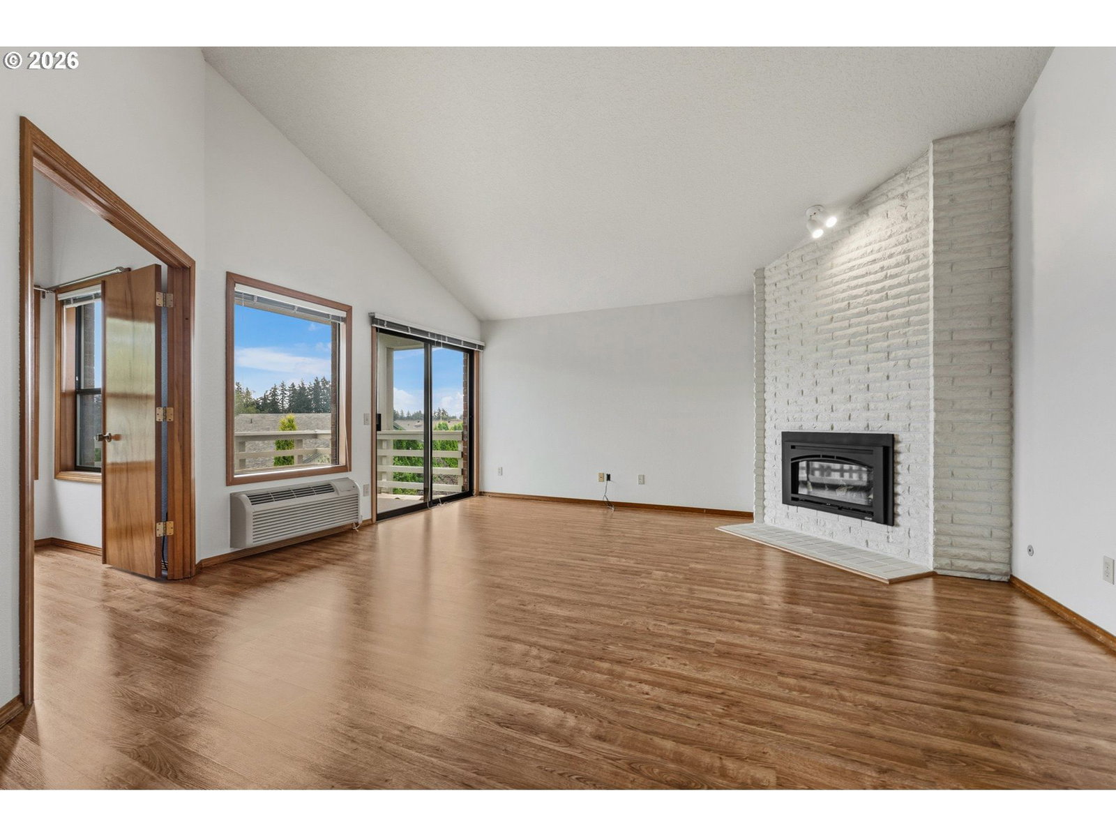 Listing photo 5 of 46, 16190 SW 130TH TER #15, Tigard, OR, 97224
