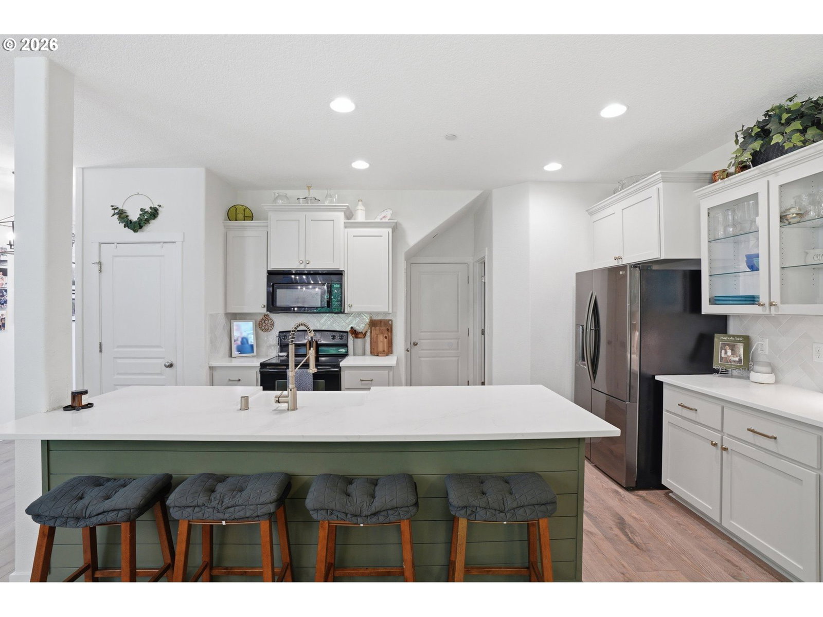 Listing photo 4 of 30, 158 N 41ST PL, Ridgefield, WA, 98642
