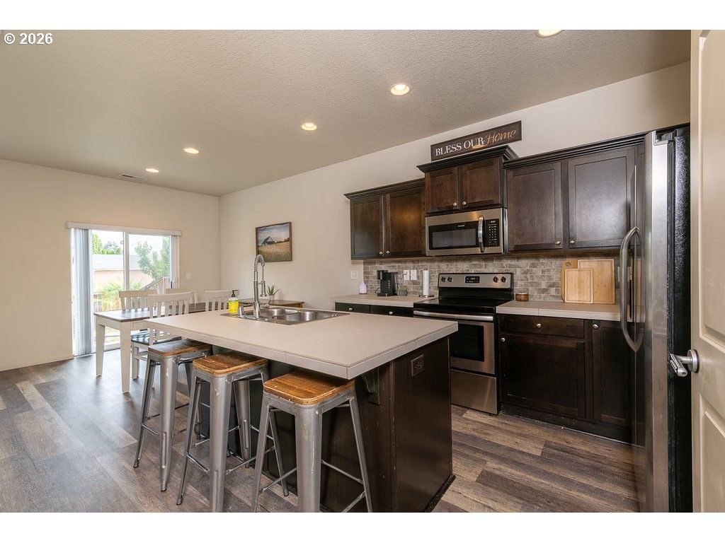 Listing photo 4 of 17, 13004 NE 58TH ST, Vancouver, WA, 98682