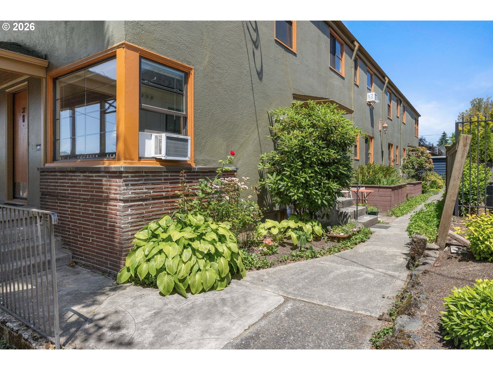 Listing photo 4 of 39, 2105 SE CARUTHERS ST #37, Portland, OR, 97214