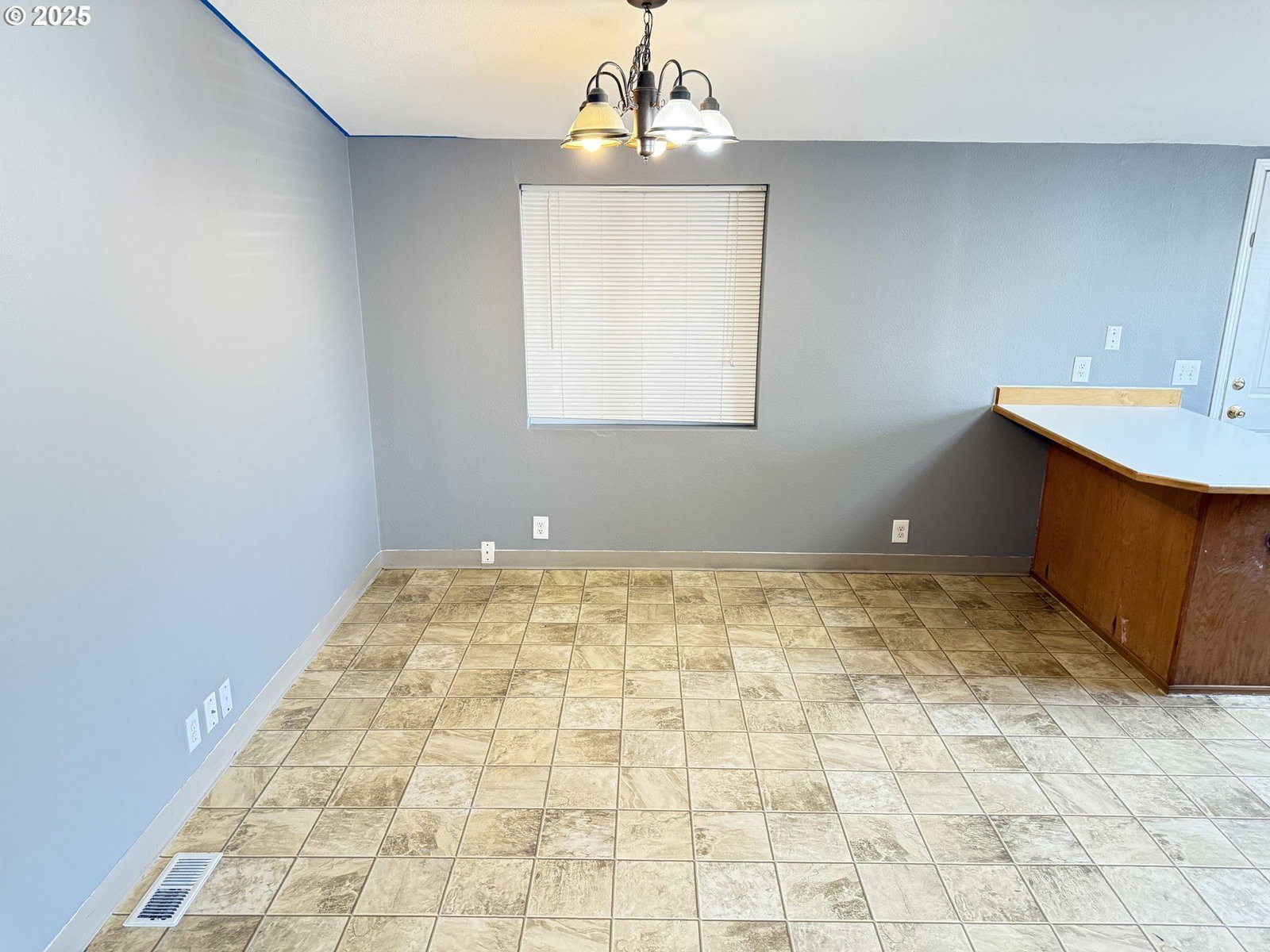 Listing photo 5 of 15, 1949 SE PALMQUIST RD #51, Gresham, OR, 97080