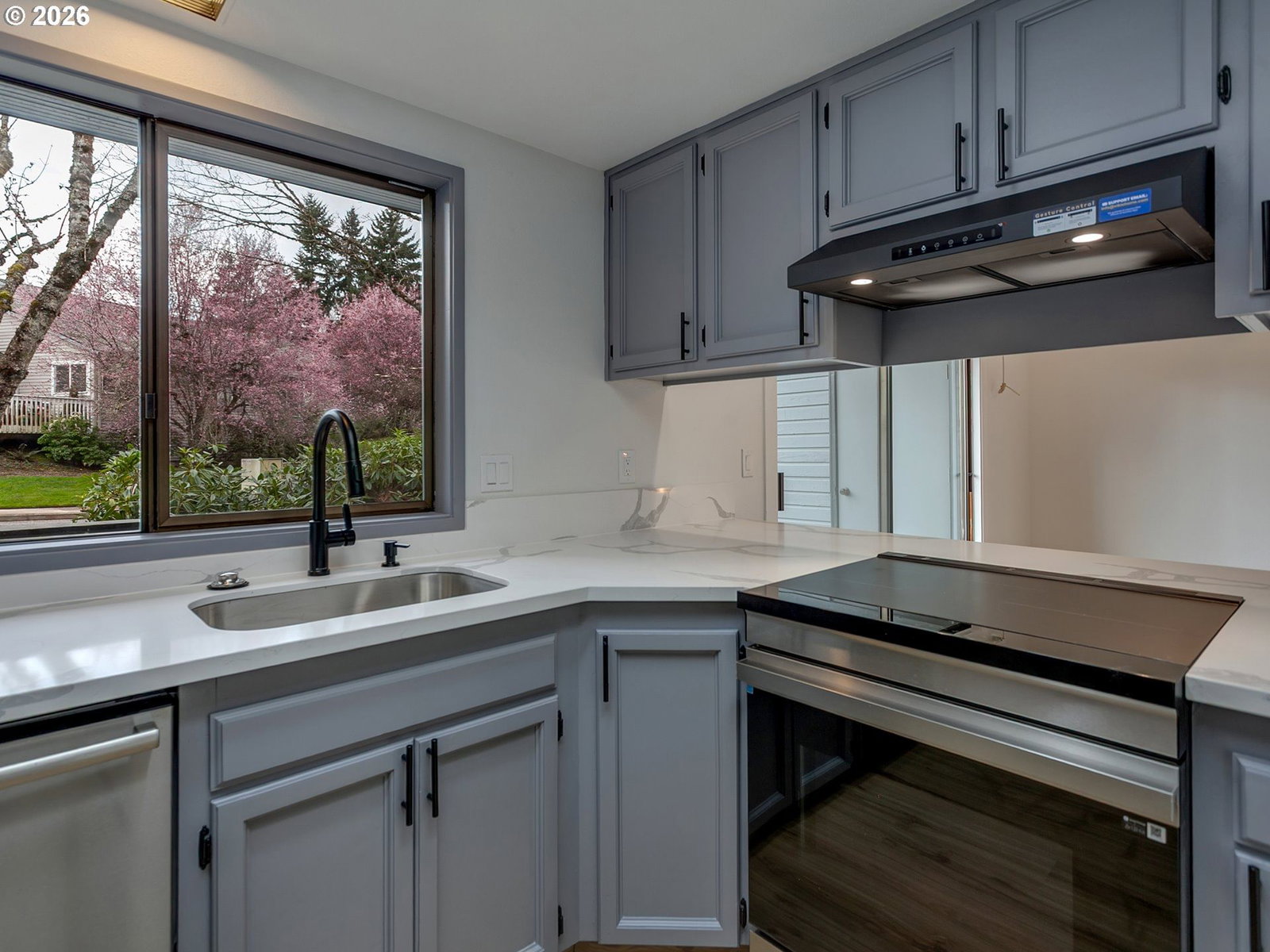 Listing photo 5 of 34, 6228 MERIDIAN CIR, West Linn, OR, 97068