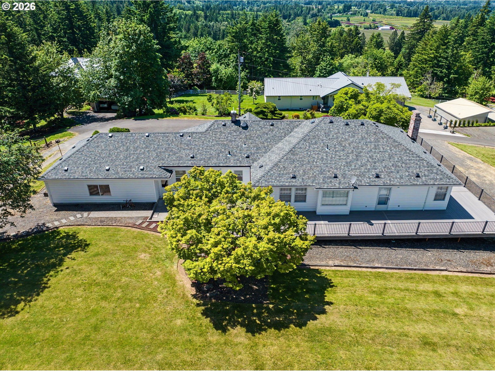 Listing photo 4 of 48, 31216 SE DIVISION DR, Troutdale, OR, 97060