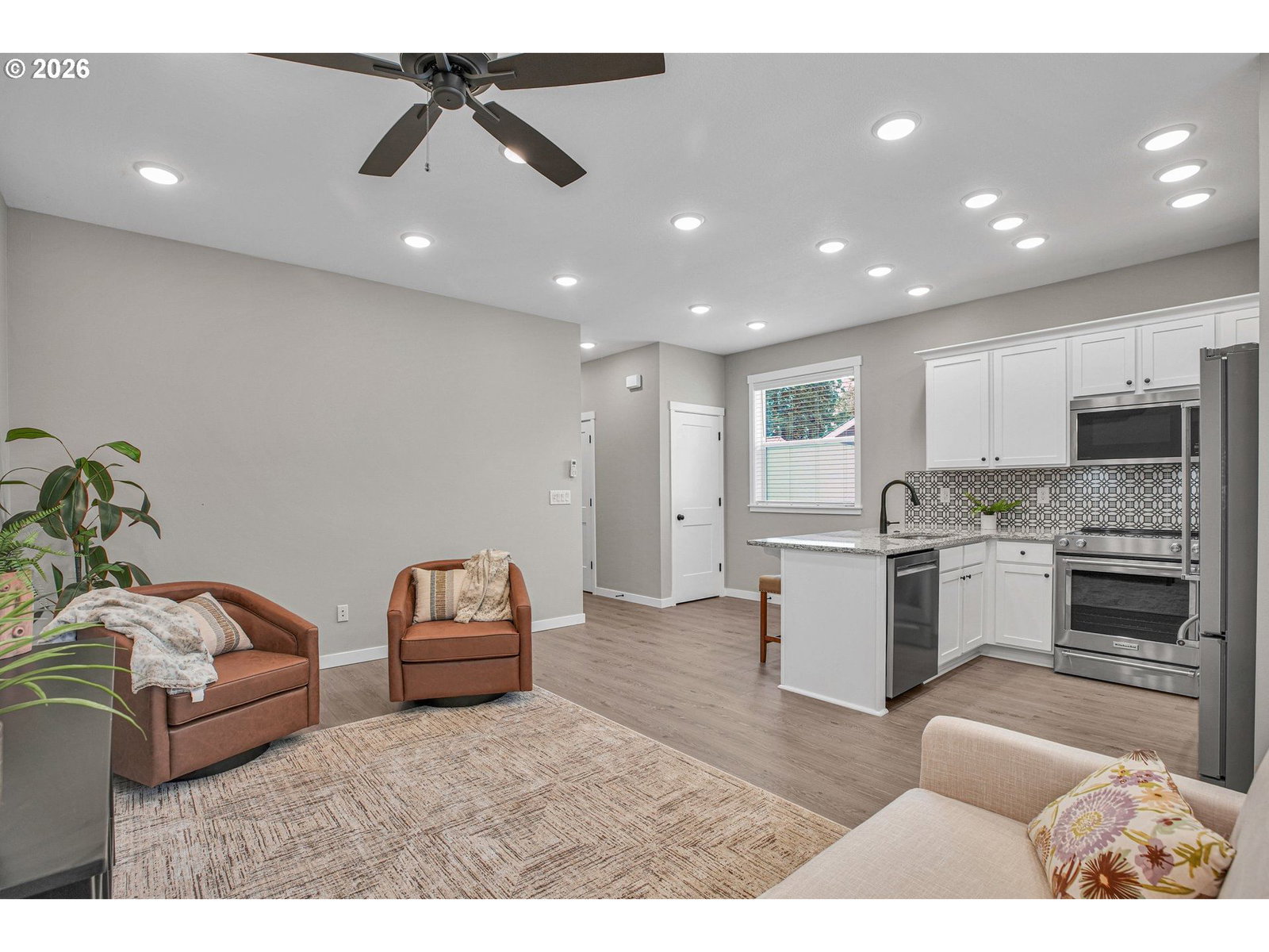 Listing photo 5 of 28, 2308 SE RISLEY AVE, Milwaukie, OR, 97267