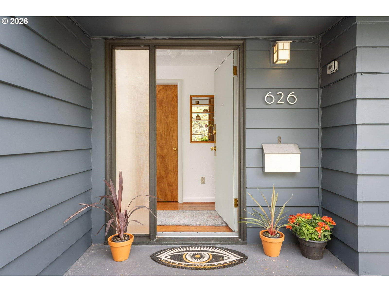 Listing photo 4 of 42, 626 SE 42ND AVE, Portland, OR, 97215