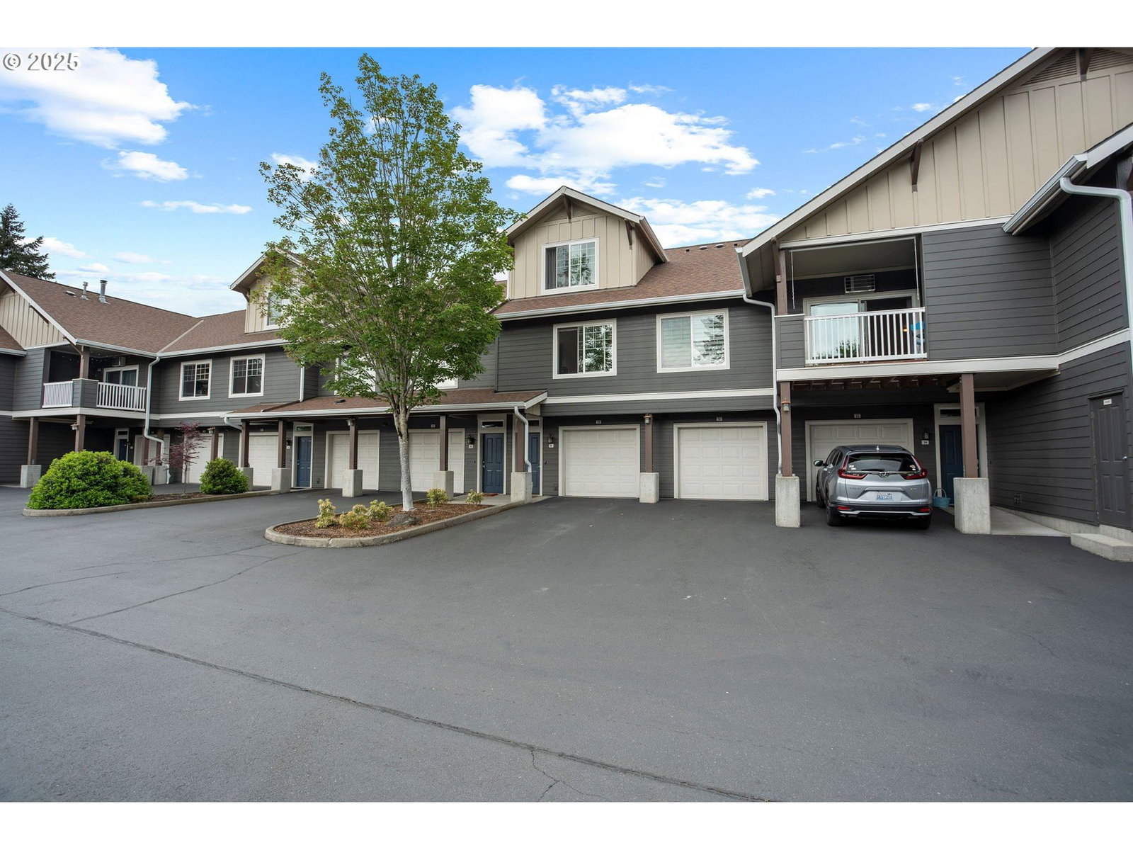 Primary listing photo, 10800 17TH CIR #B23, Vancouver, WA, 98664