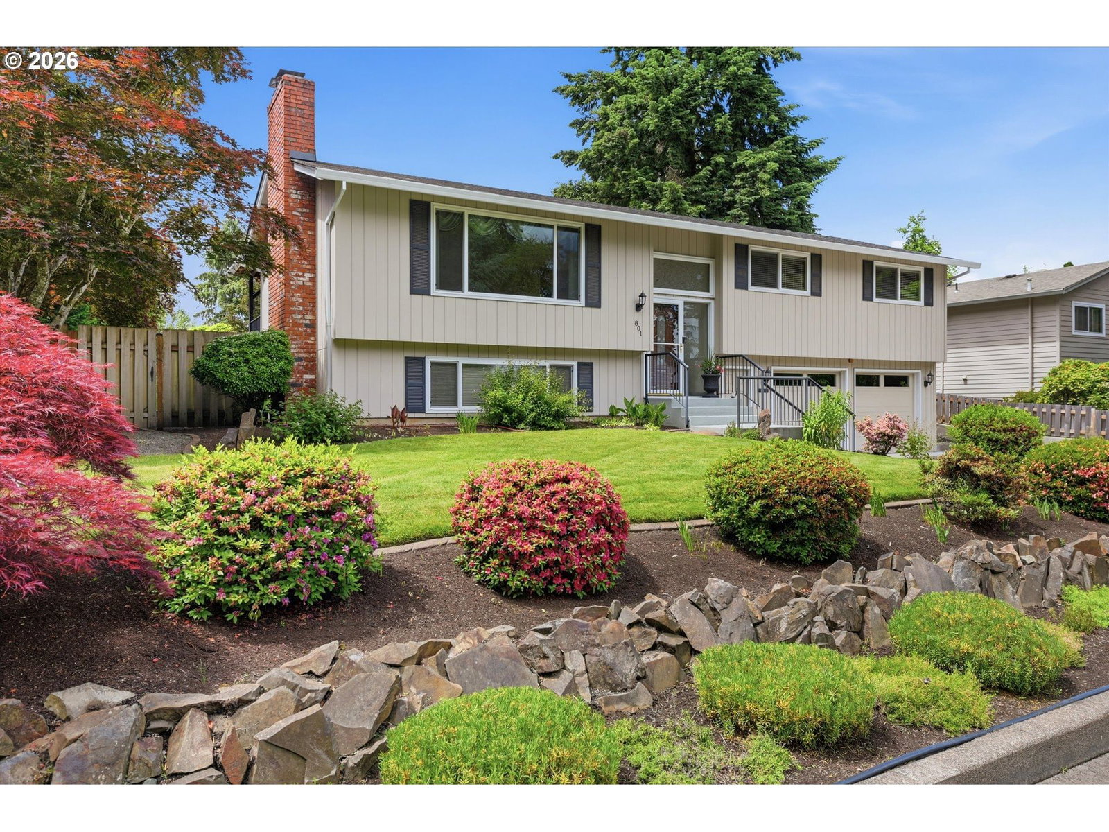 Listing photo 4 of 48, 801 SE 37TH AVE, Hillsboro, OR, 97123